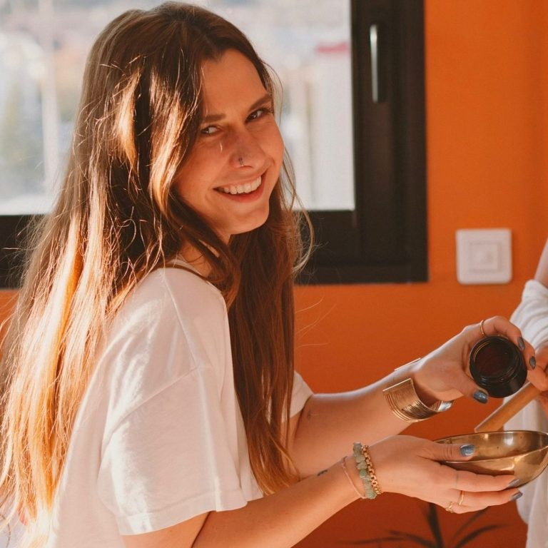 Noémie Di Pinto - Masseuse énergéticienne - Professeur de yoga 